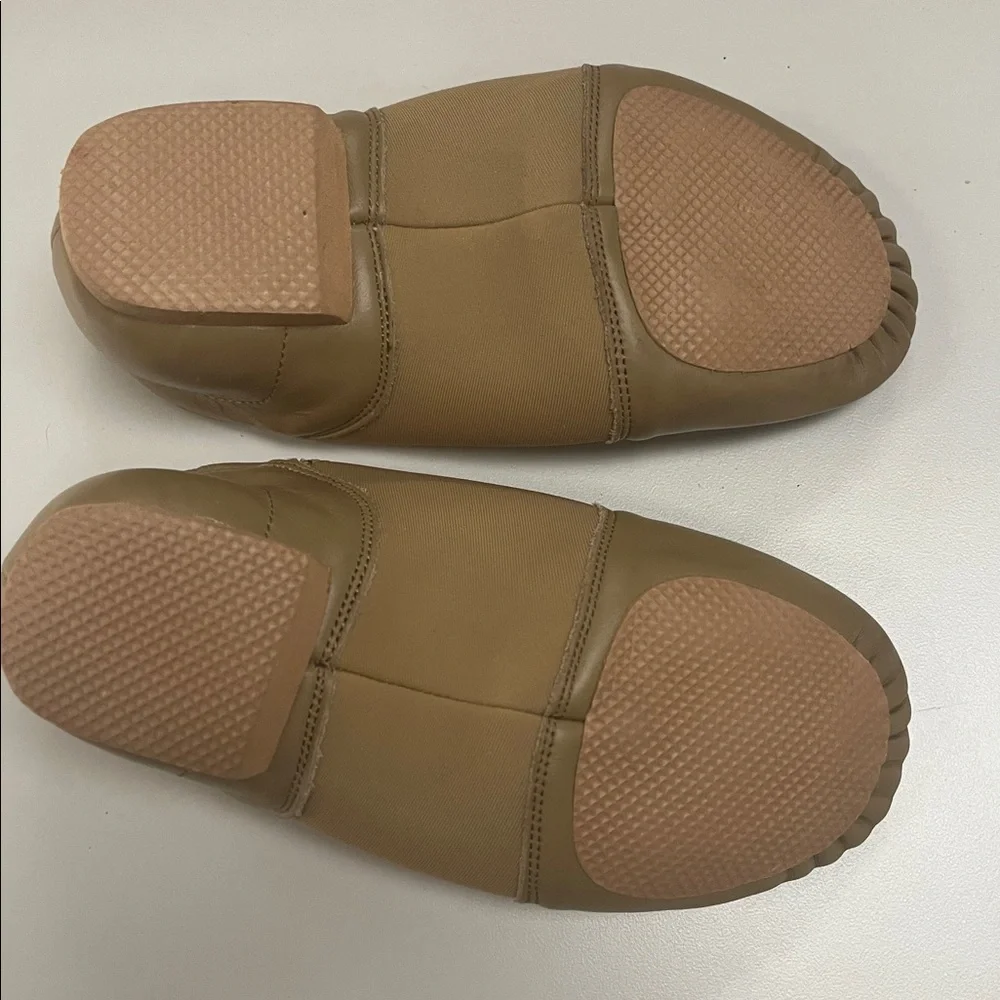Tan Leather Slip-On Jazz & contemporary Dance Shoes size 13.5 preowned